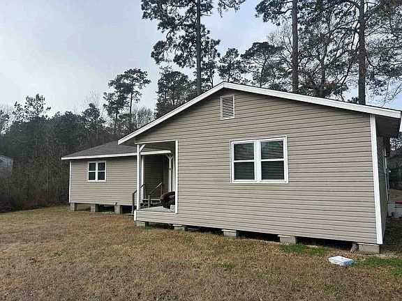 2nd image of 10848 Sandy Ln