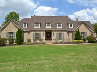 9 Pine Lake St, Humboldt, TN 38343