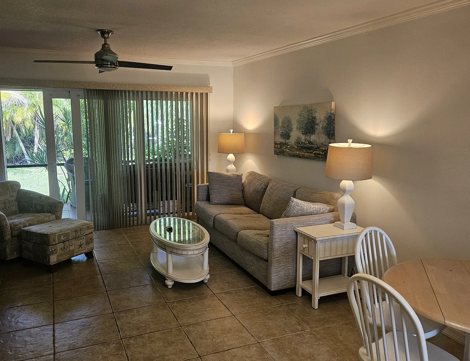 2 bed, 1000 sqft, $1,750 — Photo 1