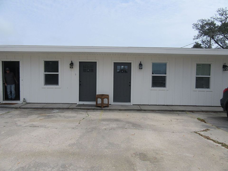 1st image of 1400 Gulf Ave #8
