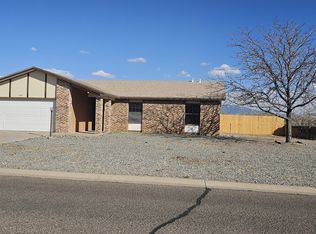 308 Asbury Rd NE, Rio Rancho, NM 87124
