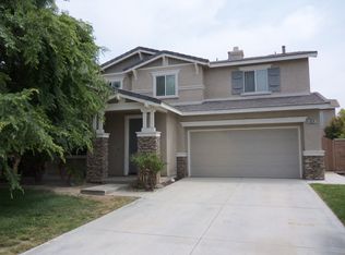 6574 Gladiola St, Corona, CA 92880