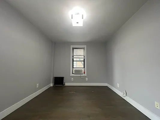 Rented by Bruma Realty LLC | media 7