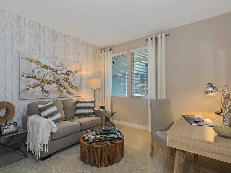 Esencia Sur Apartment Homes — Photo 27