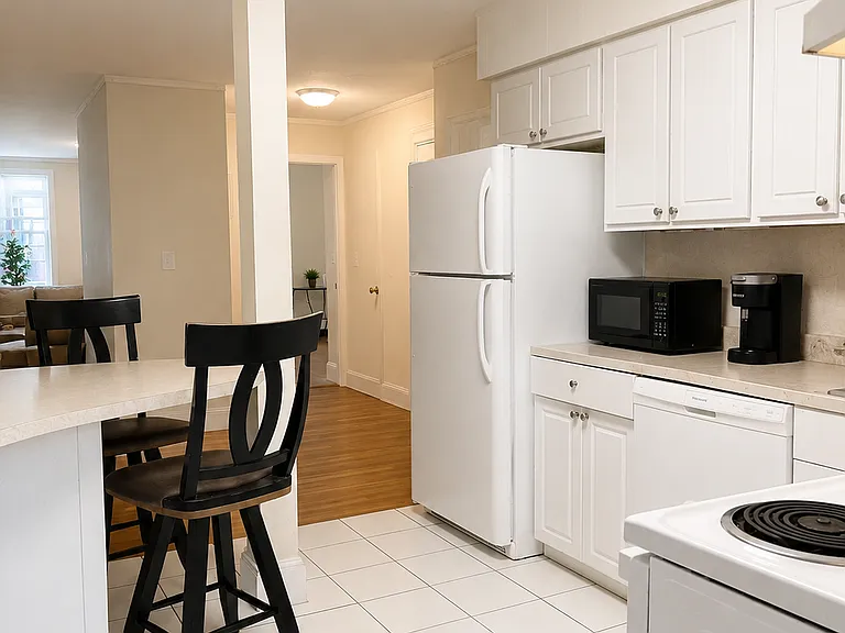 1819 Beacon St #5 — Photo 4