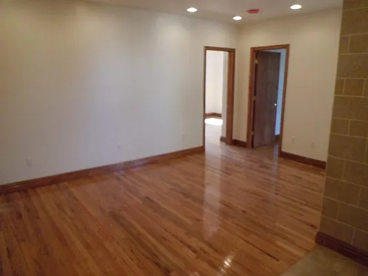 Rented by Maximus Realty Group | media 19