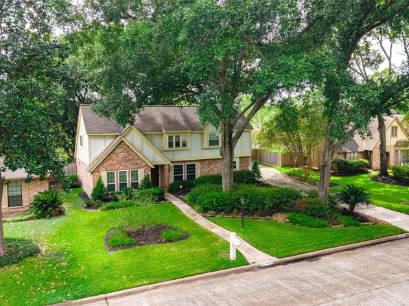 18019 Shadow Valley Dr, Spring, TX 77379