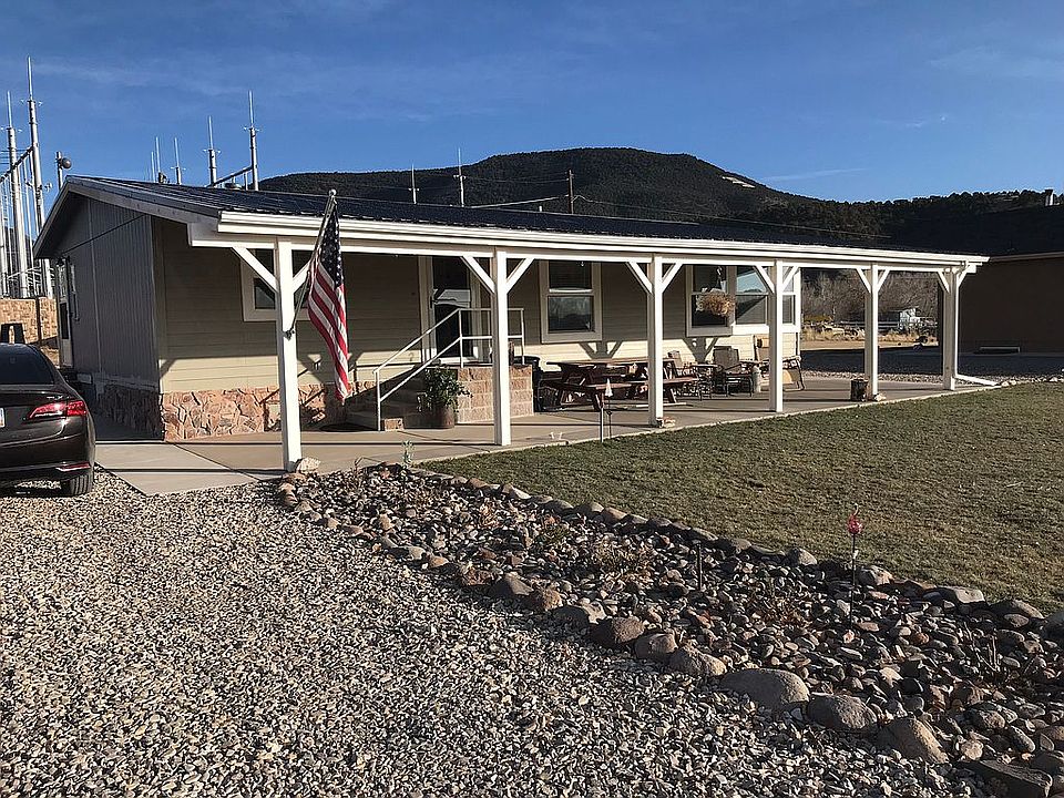 1st image of 388 N Canyon Dr