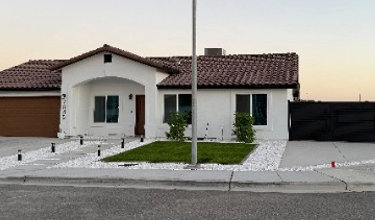 Gorgeous home available for rent with Solar! — Photo 1