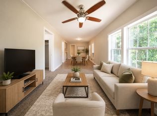 302 S Colorado St, Whitney, TX 76692