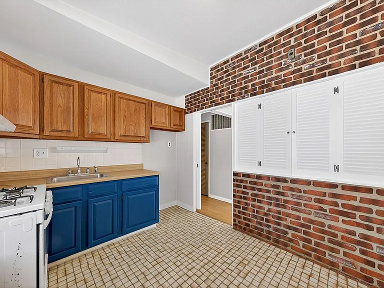 2321 Noll Dr — Photo 12