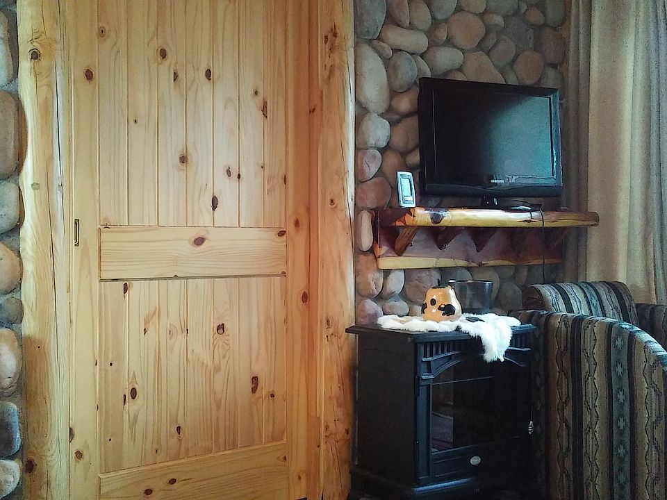 Den, door to craft/laundry 