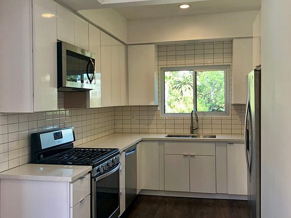 2nd image of 908 Kodak Dr APT A