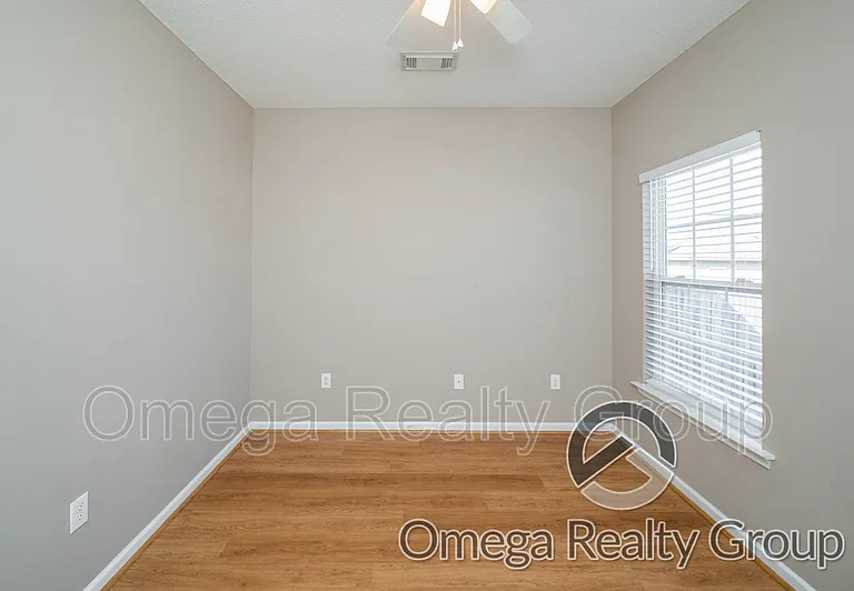 9717 Full Moon Cir — Photo 37