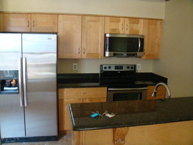 1st image of 8631D Beekman Pl