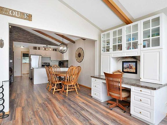 4th image of 34 N Beach St E