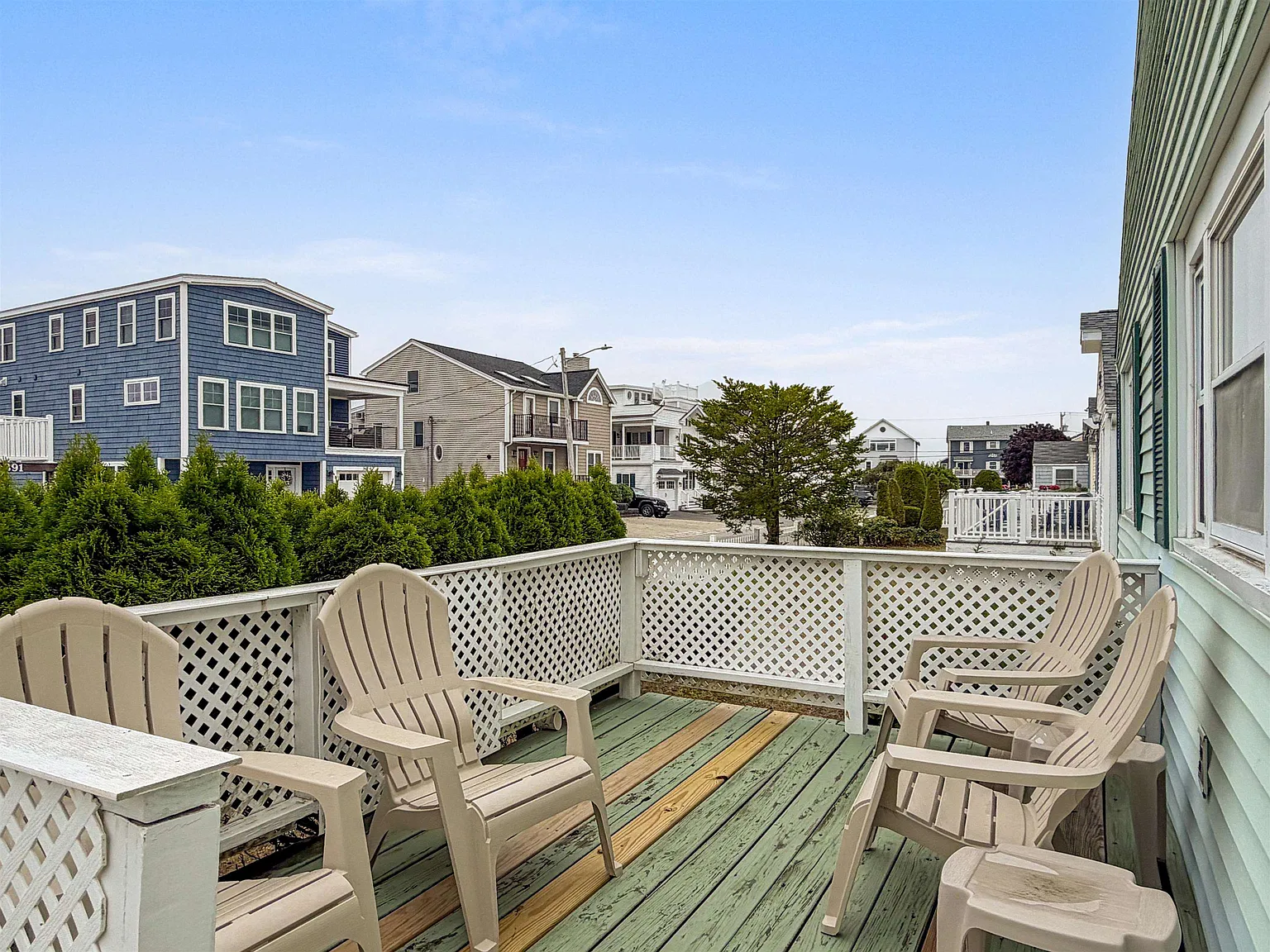 3 bed, 1.0 bath, 936 sqft, $2,500 — Photo 2