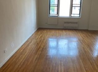 87-24 Midland Pkwy #3A, Jamaica, NY 11432