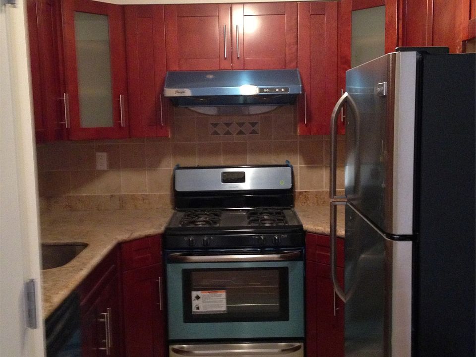 2nd image of 140-75 Ash Ave #C-a