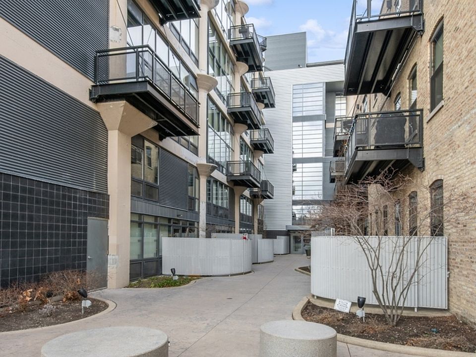1st image of 1800 W Grace St APT 102