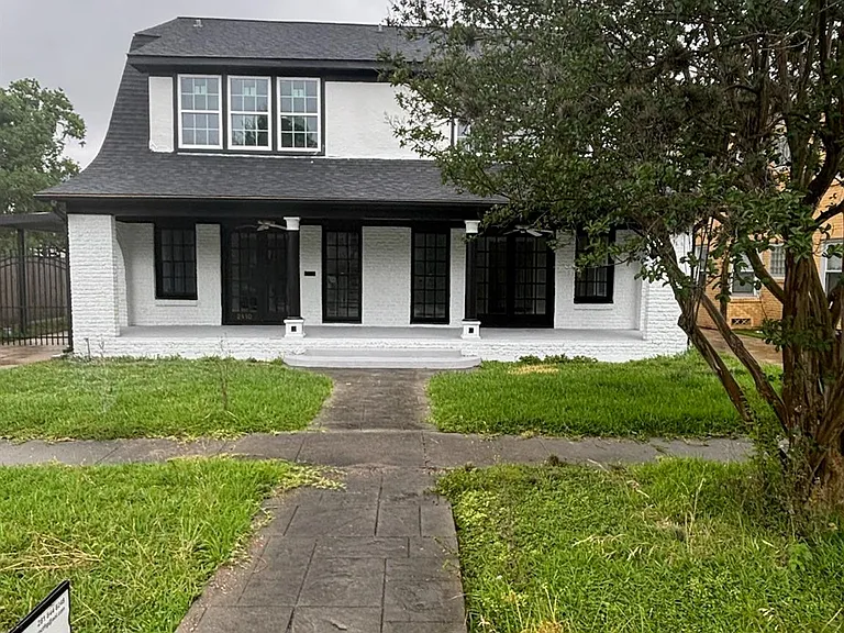 2410 Huldy St — Photo 3