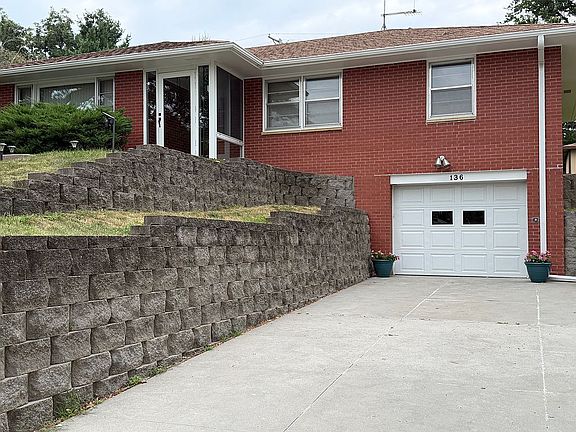 2nd image of 136 Chippewa Cir