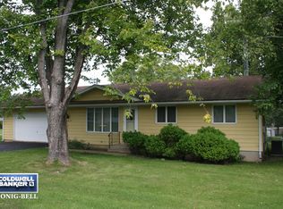 121 Loraine Dr, Genoa, IL 60135