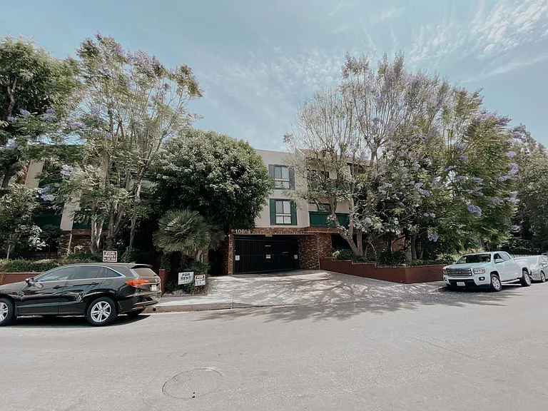 10619 Landale St #203 — Photo 12
