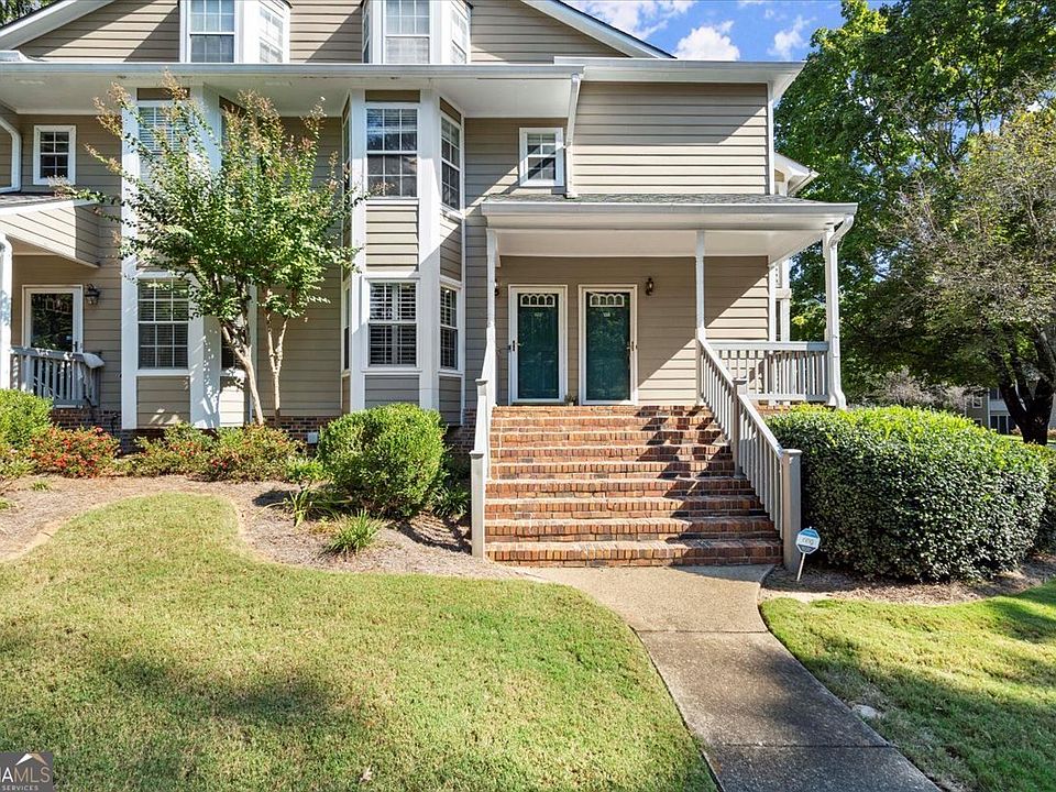 1st image of 4486 Pineridge Cir