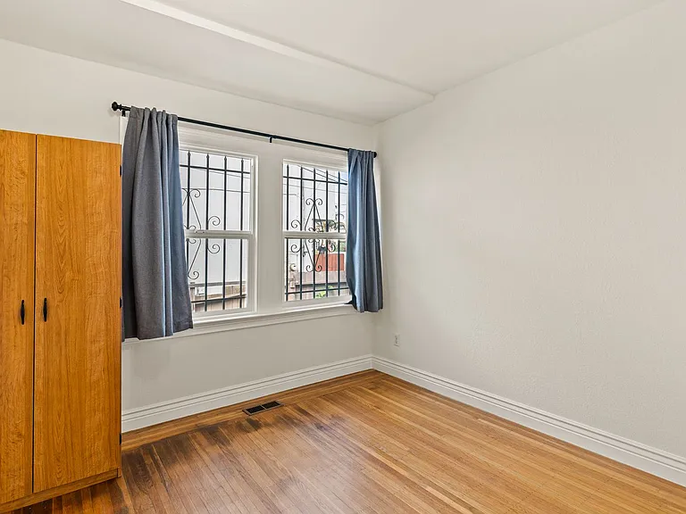 3318 Maple Ave — Photo 13