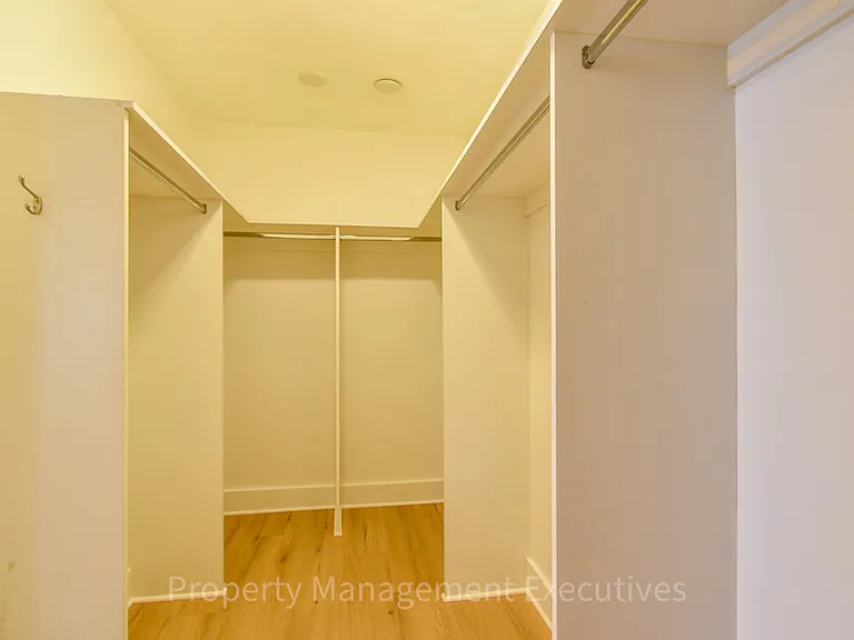 4560 60th St #9 — Photo 10