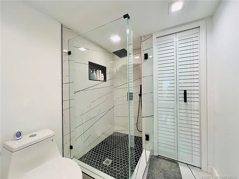 10044 S Ocean Dr #205 — Photo 42