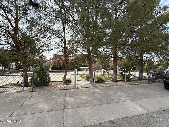 4th image of 251 S Collingsworth St