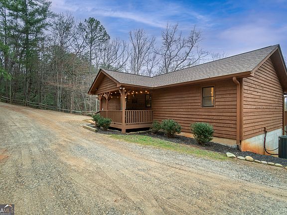 3rd image of 444 Miners Mountain Rd