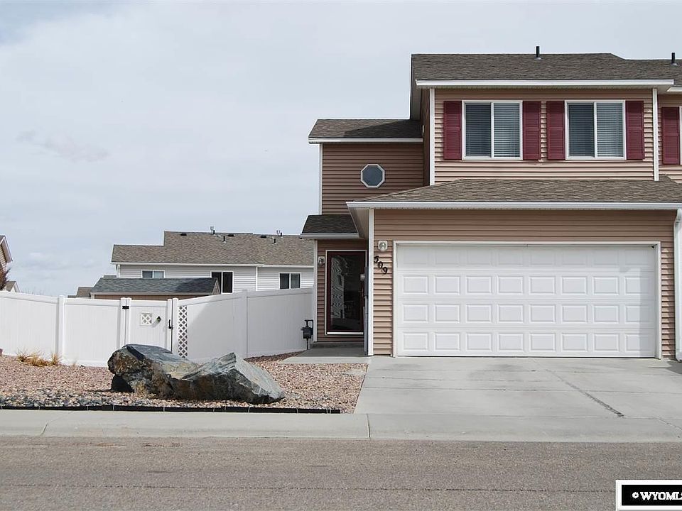 1st image of 509 Dinwoody Way