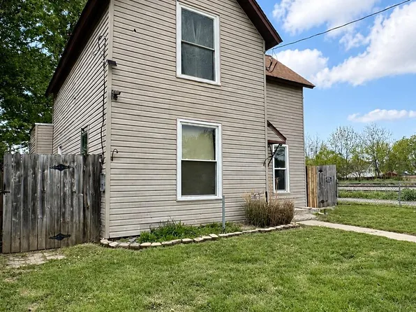 562 Wood St, Marion, OH 43302