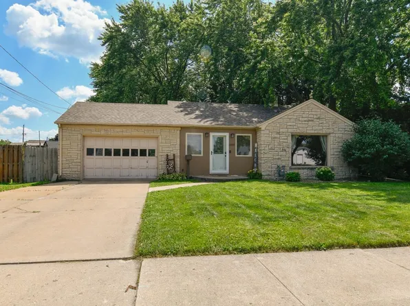 1059 9th St, Green Bay, WI 54304