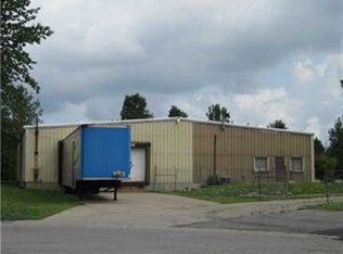 15 Ransier Dr, West Seneca, NY 14224