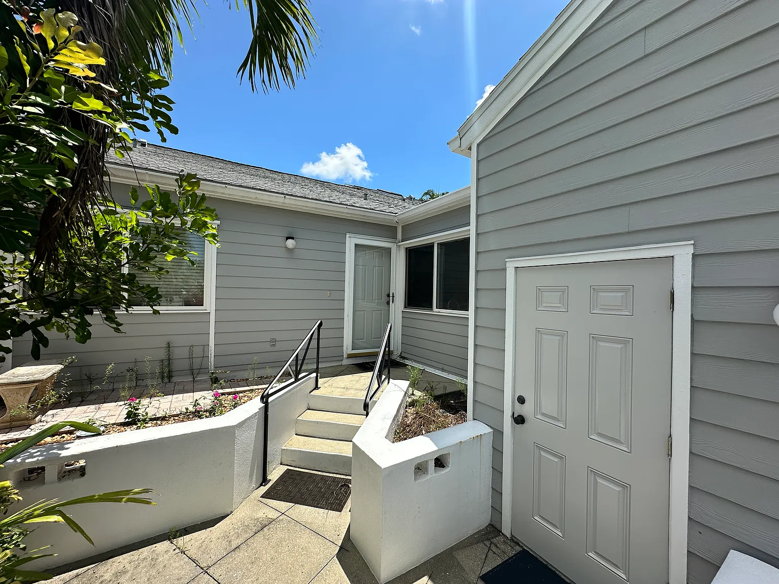 2 bed, 1368 sqft, $2,500 — Photo 2