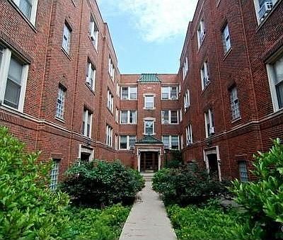 2448 W Addison St APT 3A, Chicago, IL 60618 | Zillow