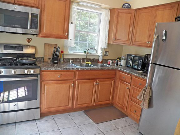 4th image of 122 Kenney Road