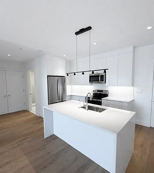 1121 Dorchester Ave #404 — Photo 2