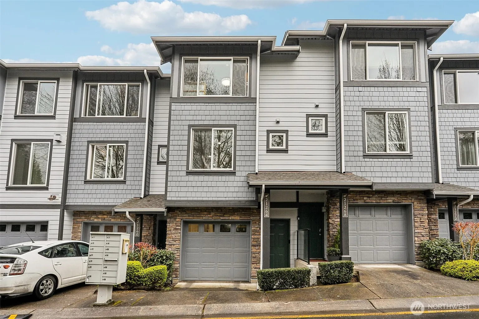 21264 SE 42nd Lane #21264 photo 1