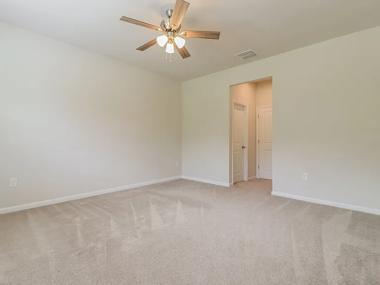 18424 Hunters Meadow Walk — Photo 8