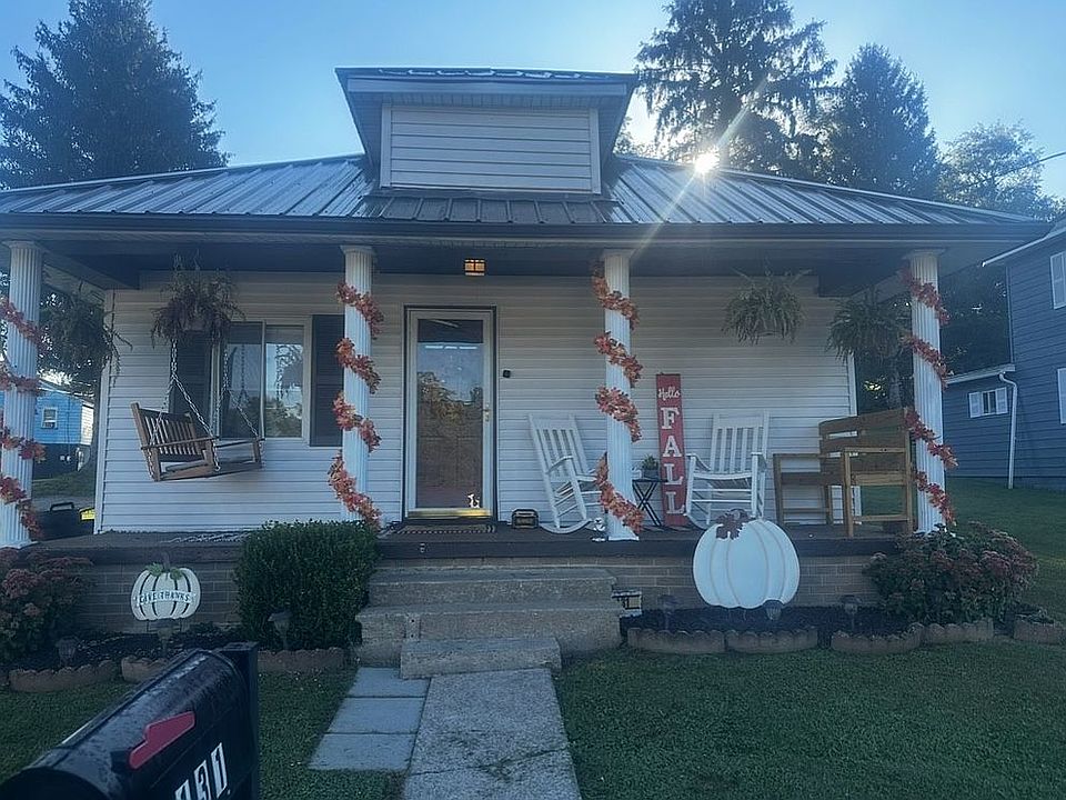 1st image of 131 Penn St