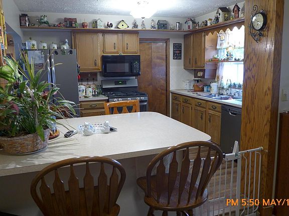 5th image of 2344 Chateau St