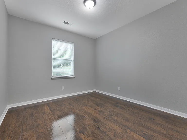 1805 Mesquite Ln — Photo 21