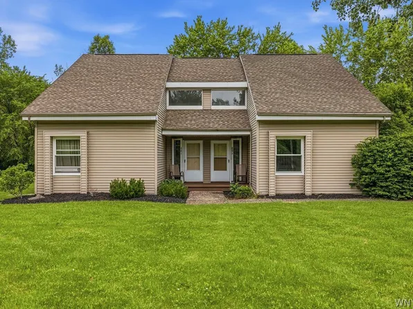 881-883 Pletcher Rd, Youngstown, NY 14174