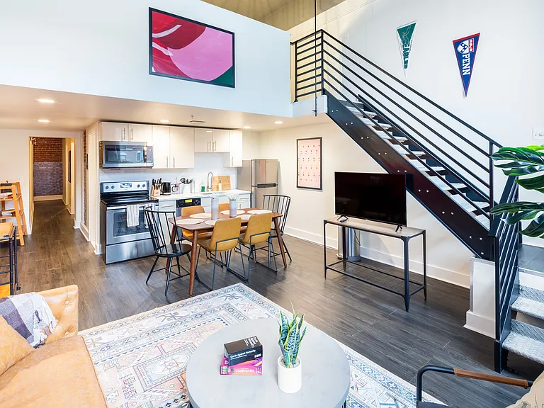 West Lofts — Photo 4