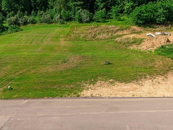 4th image of 119 White Pines Dr